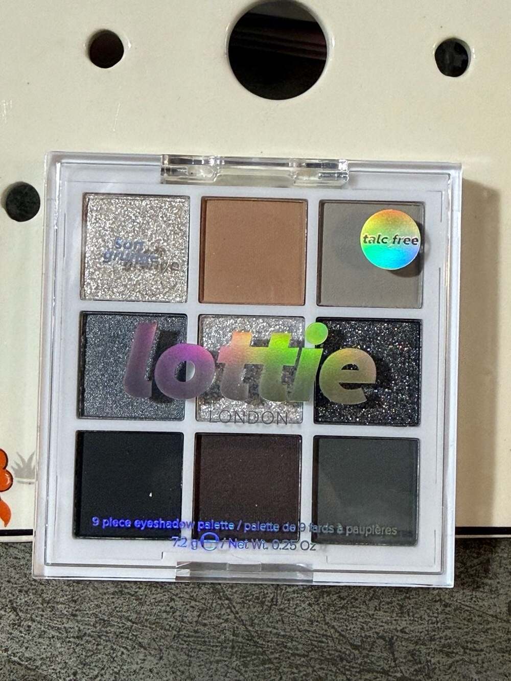 Lottie London Soft Grunge 9 Shade Eyeshadow Palette Metallic Grey new